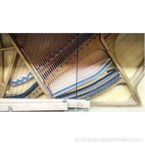 O piano de cauda vertical original é o mais vendido